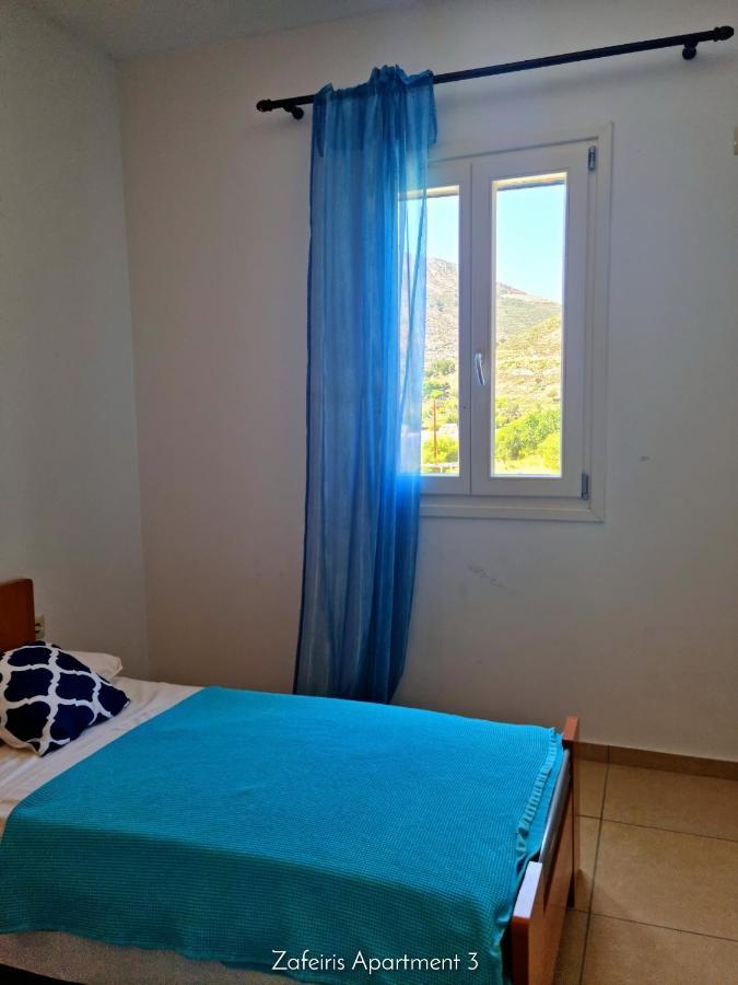 Zafeiris Apartments Livadia  Exterior photo