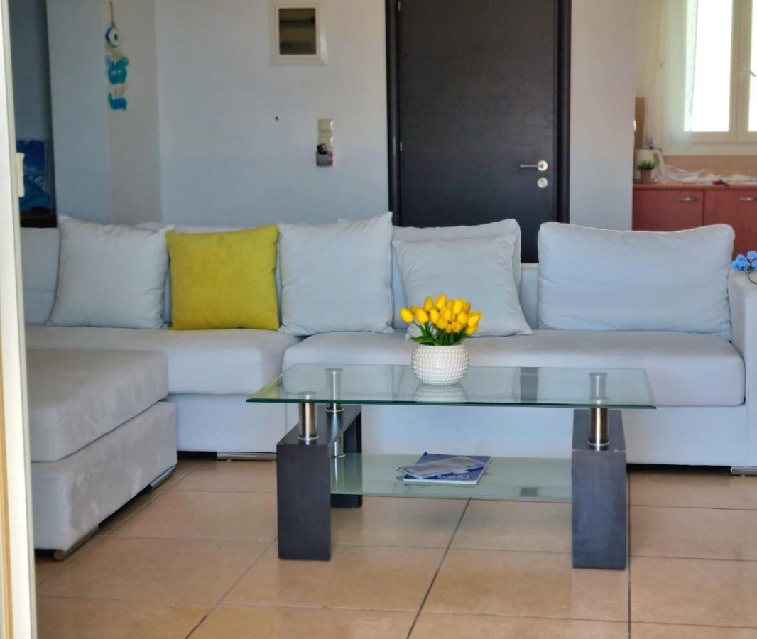 Zafeiris Apartments Livadia  Exterior photo